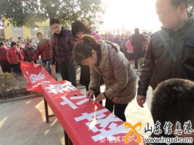DSC00876_.jpg