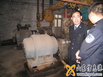 陵縣:30多年老化液氨罐被拆除_副本.jpg