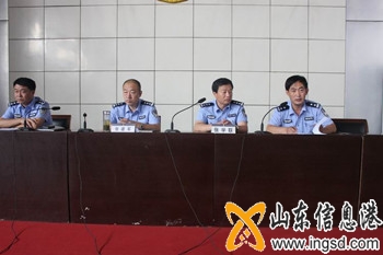 陵縣公安局召開社區(qū)民警培訓會_副本.jpg