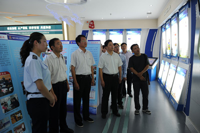 宿遷市地稅局蒞臨我局參觀學(xué)習(xí)廉政文化建設(shè)_副本.jpg